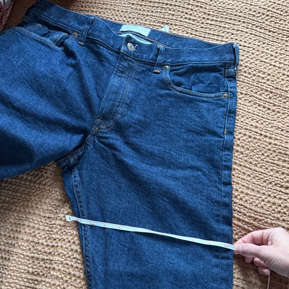 Everlane Men's Deep Indigo Relaxed Jeans - Picture 4 of 5